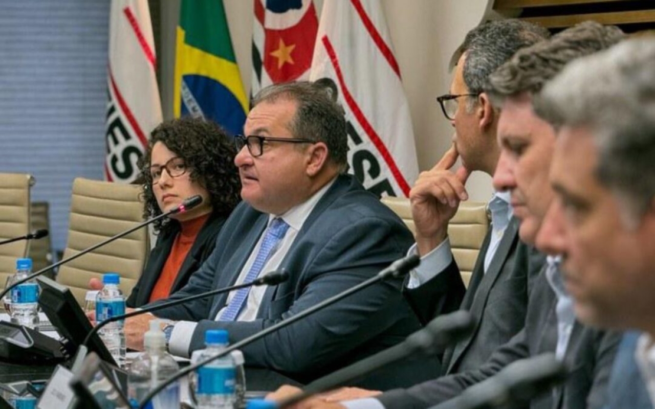 EM SÃO PAULO, MINISTÉRIO DOS TRANSPORTES ABRE DIÁLOGO PARA PLANEJAR OS RUMOS DOS SISTEMAS RODOVIÁRIO E FERROVIÁRIO DO PAÍS