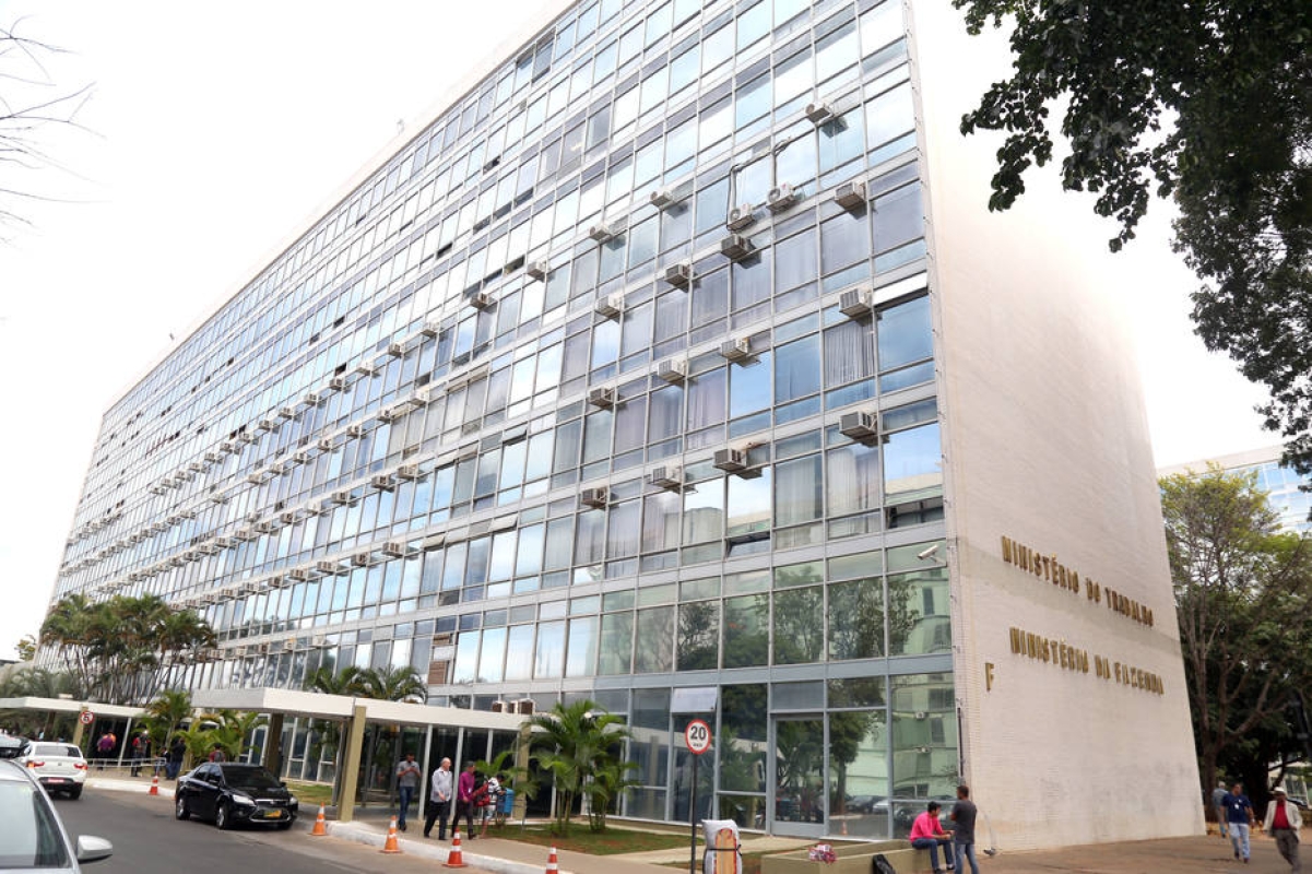 MINISTÉRIO DO TRABALHO ATUALIZA NR 16: ENTENDA A NOVA PORTARIA 1.418/2024