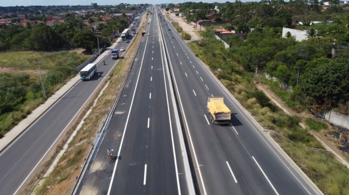 GOVERNO FEDERAL ASSUME GESTÃO DA BR-116/324/BA E DA BA-526/528 E AVANÇA COM NOVA CONCESSÃO