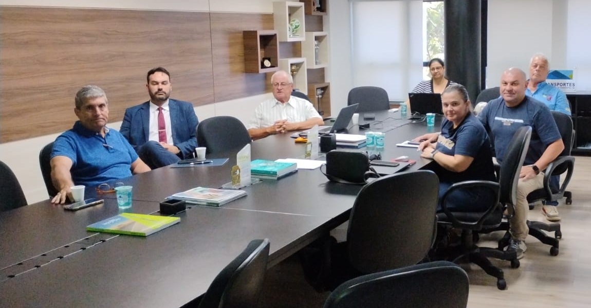 Sindliqes e Ecopower discutem soluções inovadoras em energia limpa